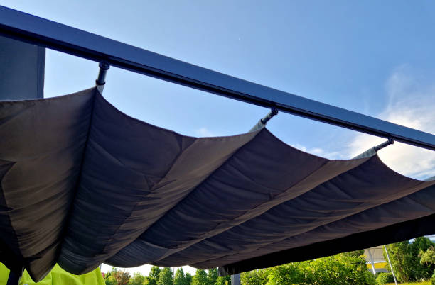 Cortina de teto retrátil